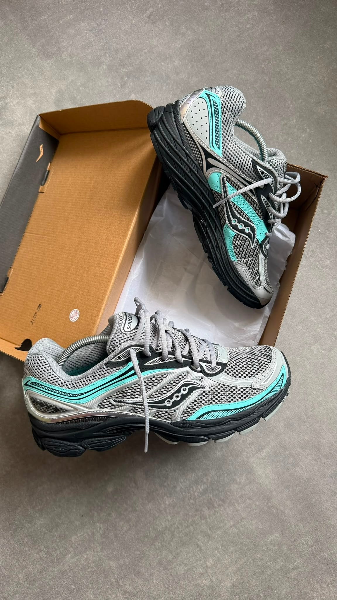 Saucony Progrid Omni 9 - 'Fossil Splash'