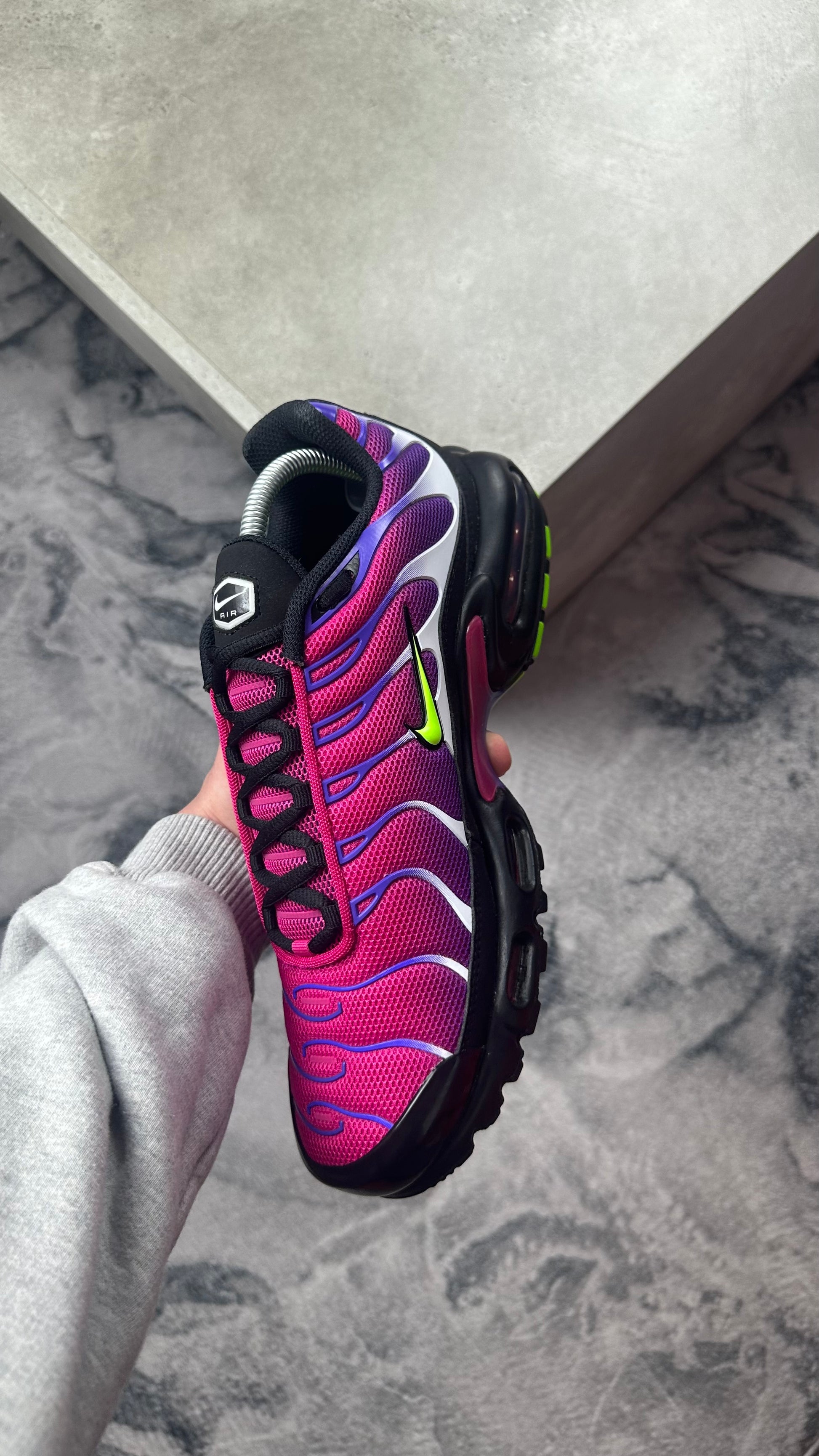 Nike Air Max Plus TN - 'Fireberry'