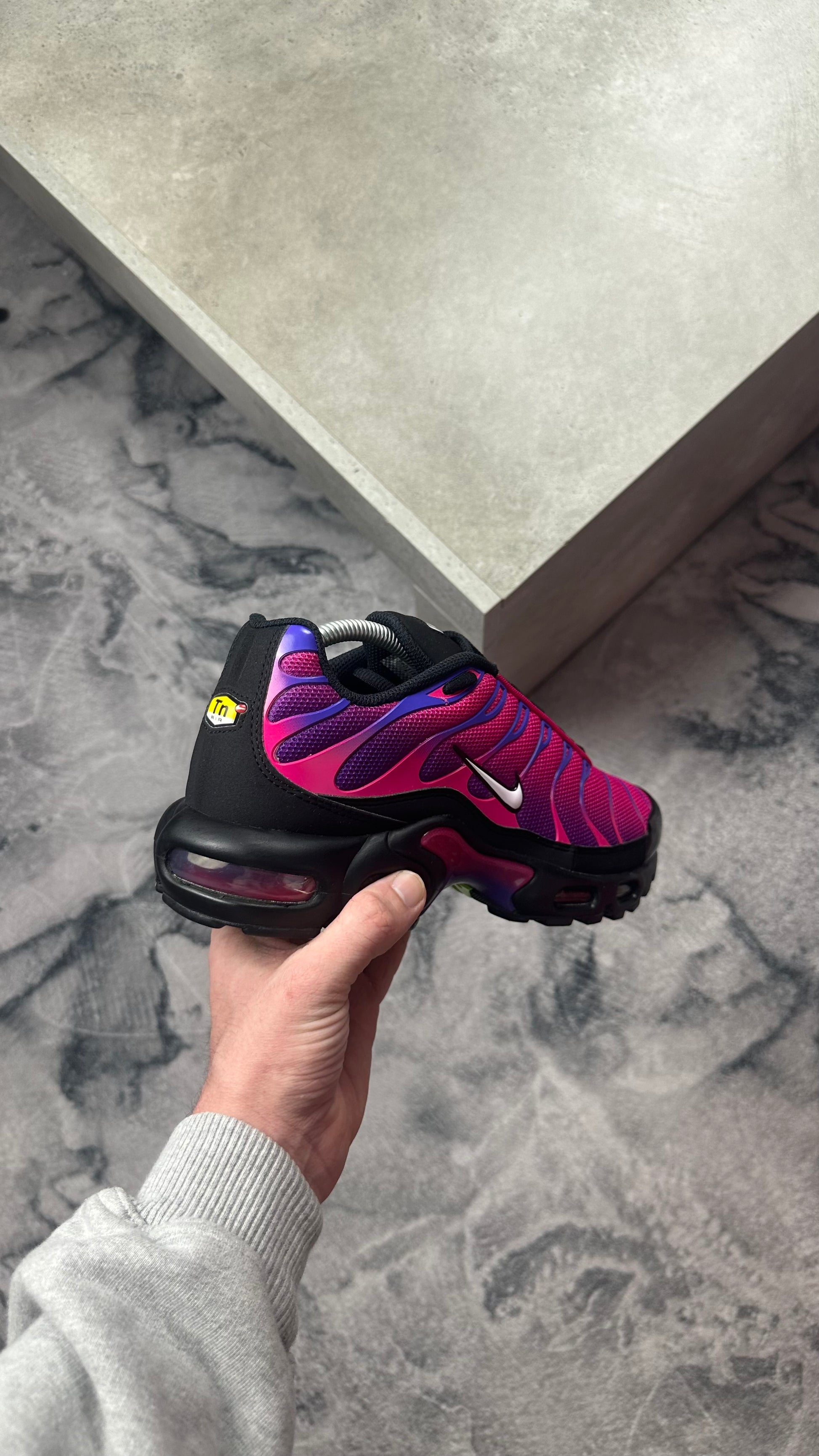 Nike Air Max Plus TN - 'Fireberry'