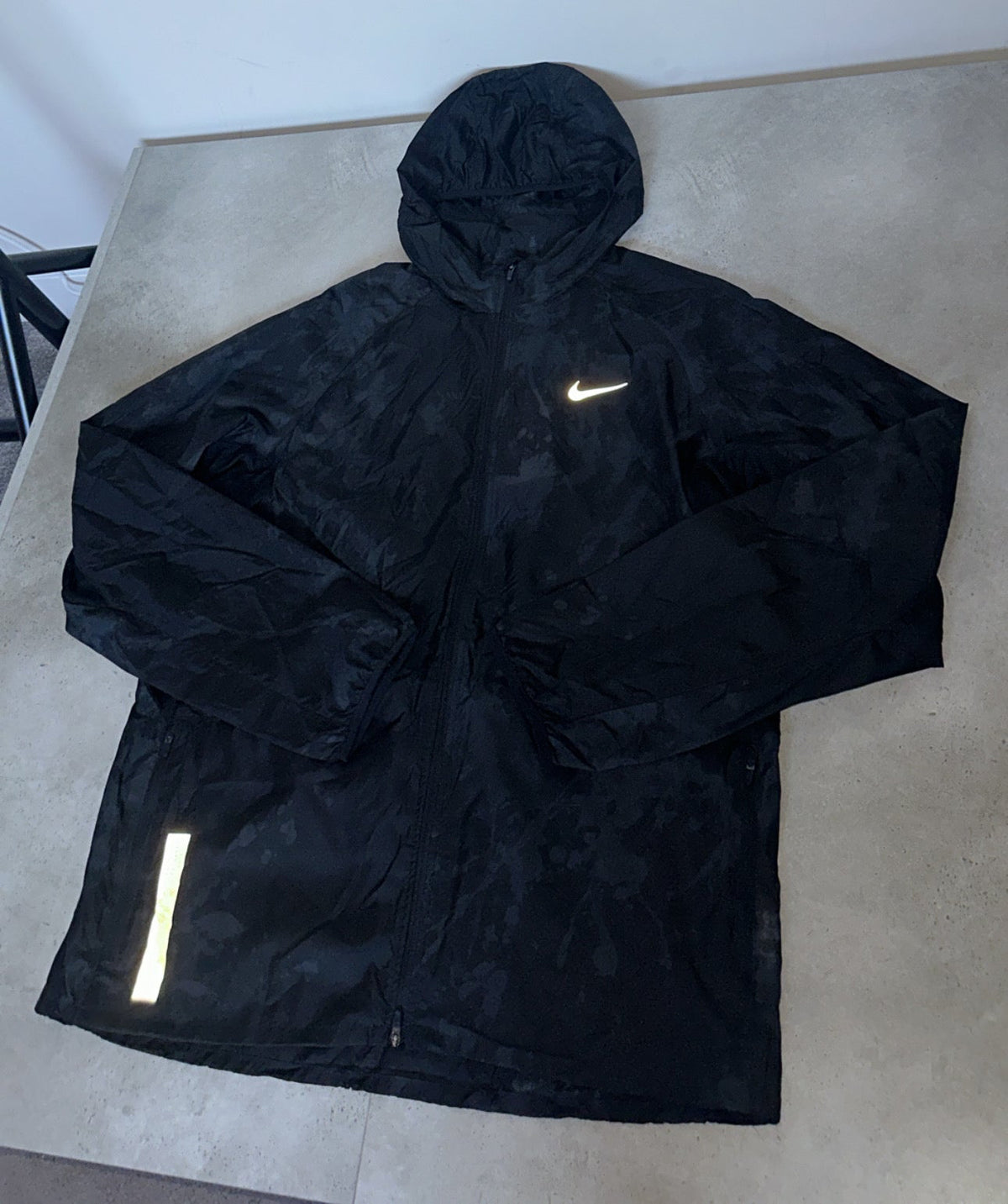 NIKE DIGI CAMO WINDBREAKER