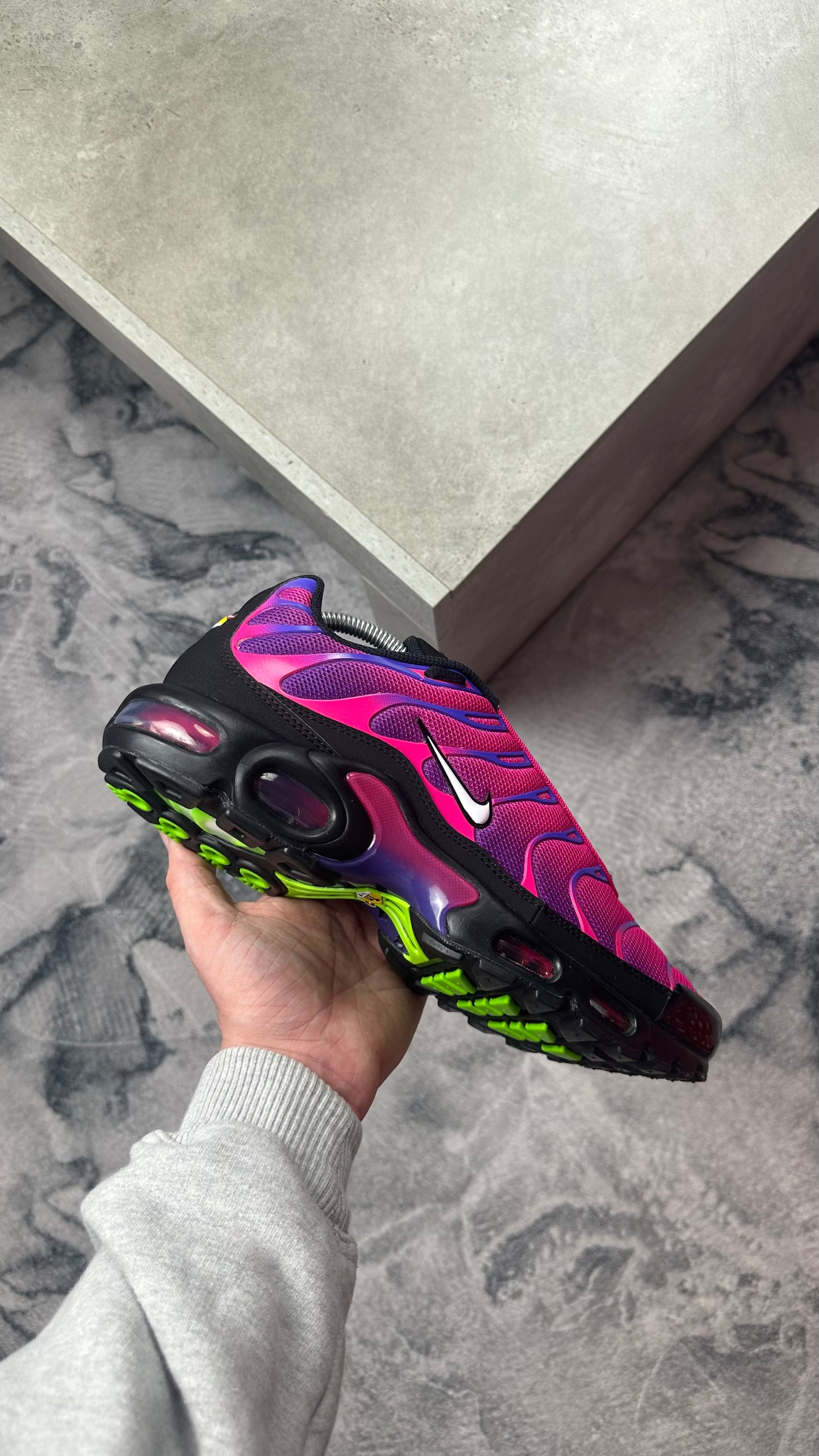 Nike Air Max Plus TN - 'Fireberry'